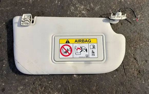 Ford Kuga II Sun visor braknumeruczci