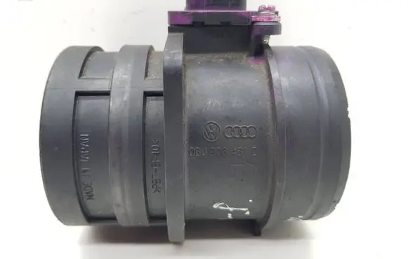 Audi A4 S4 B8 8K Mass air flow meter 06J906461D