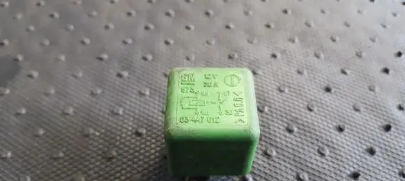 Opel Zafira A Other relay 03447012 GM12V30A573