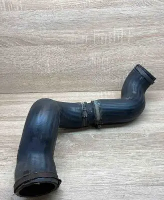 Volvo XC60 Intercooler hose/pipe 30792885 31274103