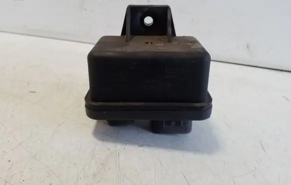 Fiat 500L Glow plug pre-heat relay 55229840