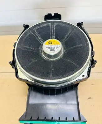 BMW X3 G01 Subwoofer speaker 6811959