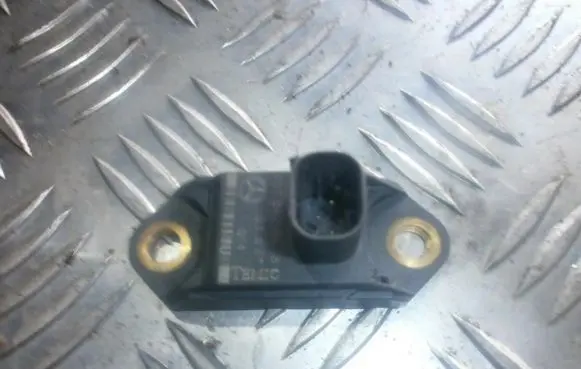 Mercedes-Benz A W168 Airbag deployment crash/impact sensor 0025426918