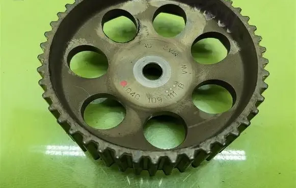 Skoda Yeti (5L) Timing chain sprocket 04C109111B