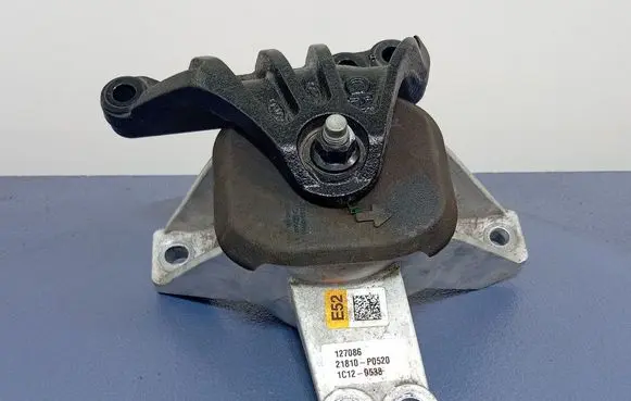 Hyundai Tucson IV NX4 Engine mount vacuum valve 21810P0520