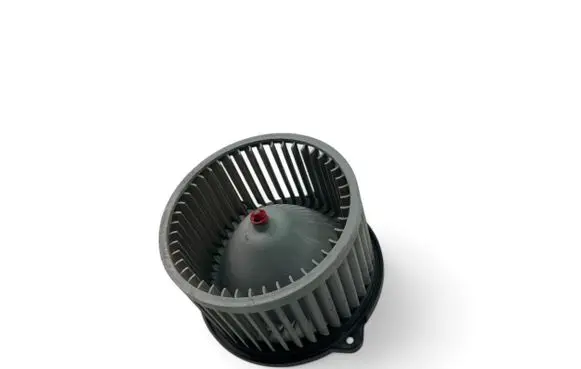 Mazda BT-50 Heater fan/blower UR8361B10