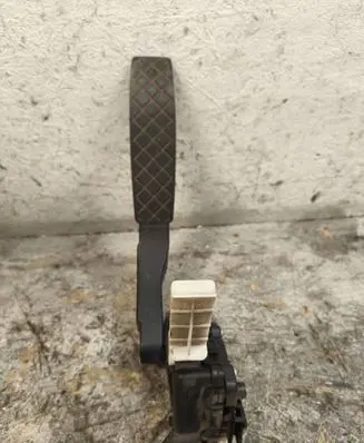 Audi Q7 4L Accelerator throttle pedal 7L0723507D