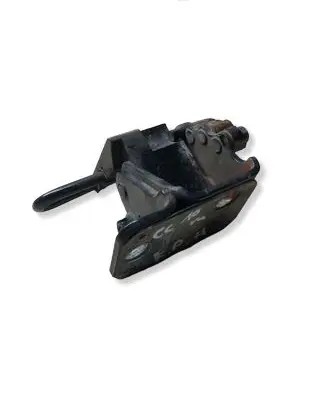 Volkswagen PASSAT CC Front door lower hinge 3C8831411A