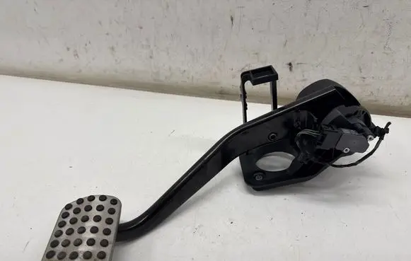 Mercedes-Benz GLE W167 Brake pedal A1672901100 A2139051303