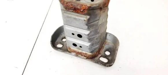 Toyota Yaris Front bumper mounting bracket 354070L