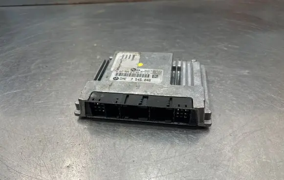 BMW 1 E81 E87 Engine control unit/module 0261209016 7545046 1039S07085