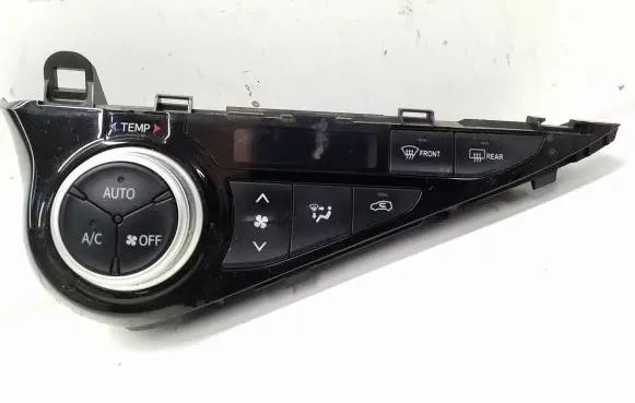 Toyota Prius c Climate control unit 5559432060