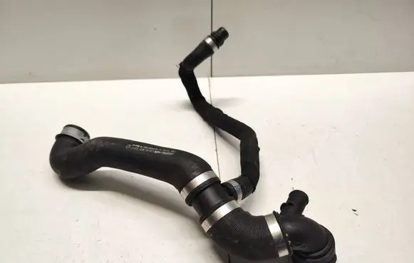 Mercedes-Benz C AMG W205 Engine coolant pipe/hose a2055016901 A2055016901