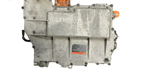 Voltage converter inverter
