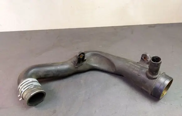 Volkswagen Polo III 6N 6N2 6NF Intercooler hose/pipe 6Q0129654L
