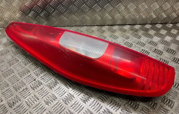 Mitsubishi Colt Rear/tail lights MR957373