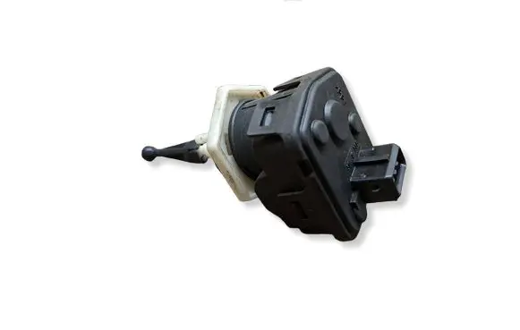 Mercedes-Benz Vario Headlight level adjustment motor 148485