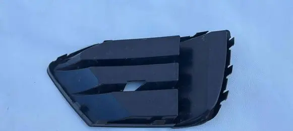 Audi Q3 F3 Front bumper lower grill 83A807681