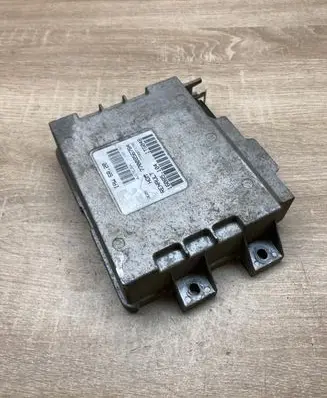 Renault Twingo I Engine control unit/module ECU 7700856784 7700871780