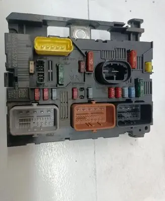 Peugeot 207 BSM Control unit 9664055780 L11