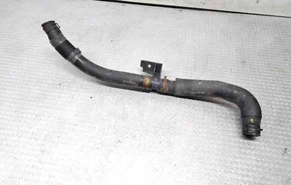Mazda CX-7 Engine coolant pipe/hose