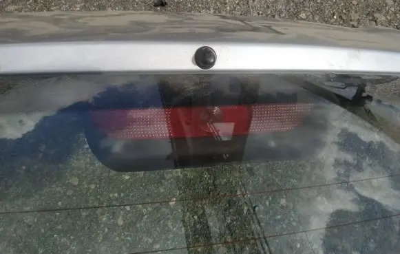 Mazda 3 I Third/center stoplight
