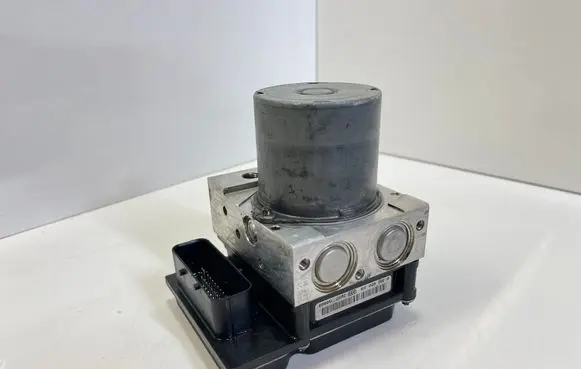 BMW 5 E60 E61 ABS Pump 34516767235 34526767237 0265234029