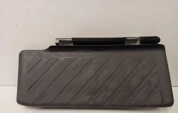Volkswagen Golf VII Foot rest pad/dead pedal 5Q1864777B