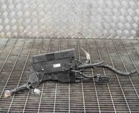 Toyota Verso-S Fuse box set 826620F110 821110FG30
