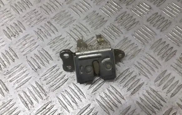 Toyota Yaris Tailgate exterior lock BRAK