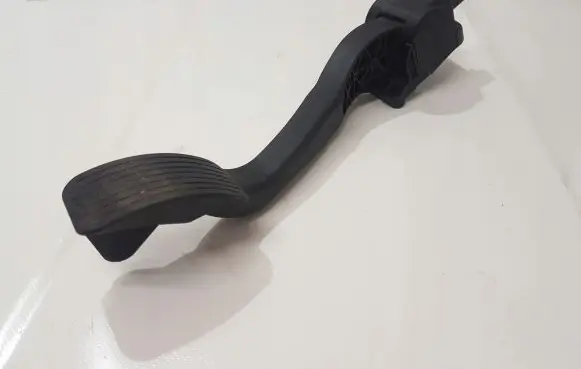 Citroen Berlingo Accelerator throttle pedal 9681125280