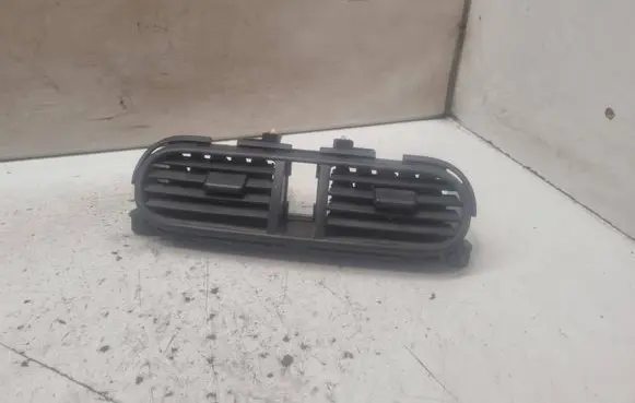 Dash center air vent grill