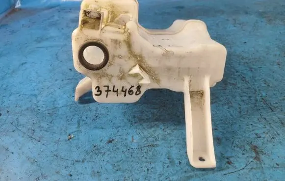 Toyota Prius (XW30) Windshield washer fluid reservoir/tank 8531547140