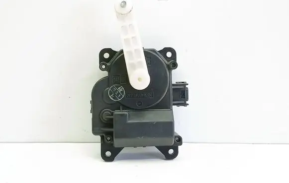 Toyota Avensis T250 Air flap motor/actuator 0637008680