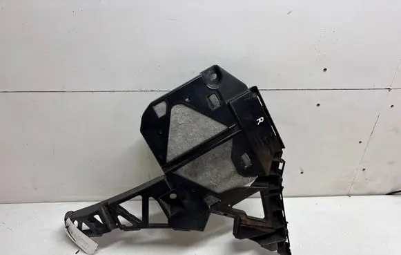 Mercedes-Benz ML W166 Rear bumper mounting bracket A1668851221
