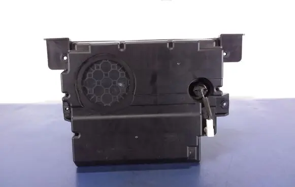 Honda CR-V Subwoofer speaker 81100-T1E-G820