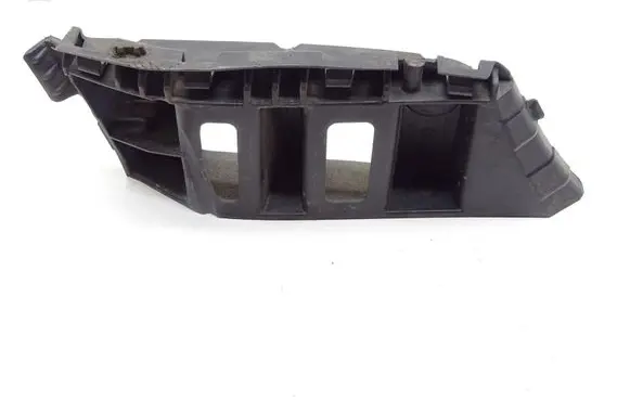 Front bumper mounting bracket