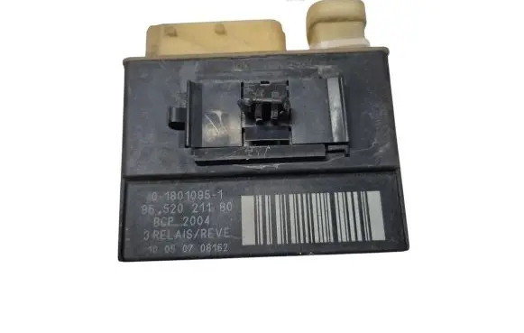 Citroen C5 Glow plug pre-heat relay 9652021180 018010951
