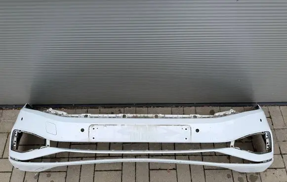 Volkswagen PASSAT B8 Front bumper 3G0807221