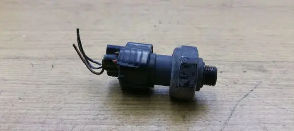 Air conditioning (A/C) pressure sensor