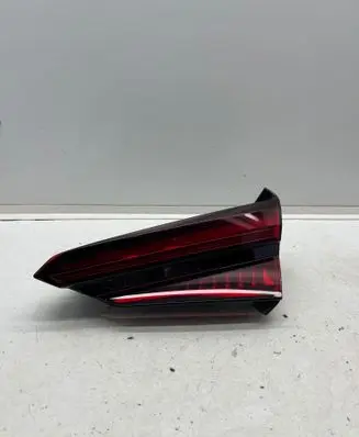 Audi A5 Tailgate rear/tail lights 8W6945094J 636000 636532