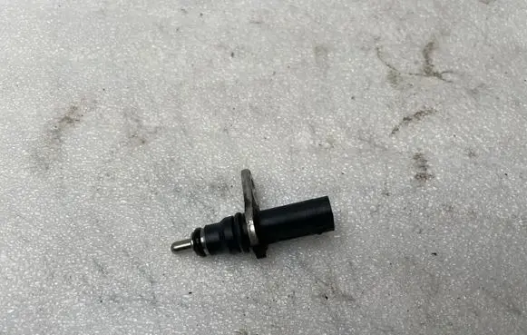 Volkswagen Touareg III Oil temperature sensor 079919523