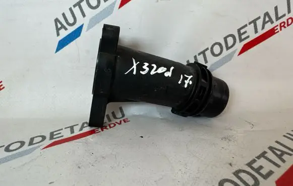 Engine coolant pipe/hose