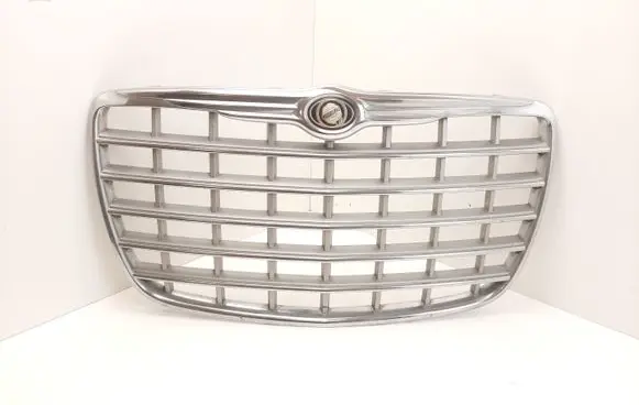Chrysler 300 - 300C Front bumper upper radiator grill 04806455AA