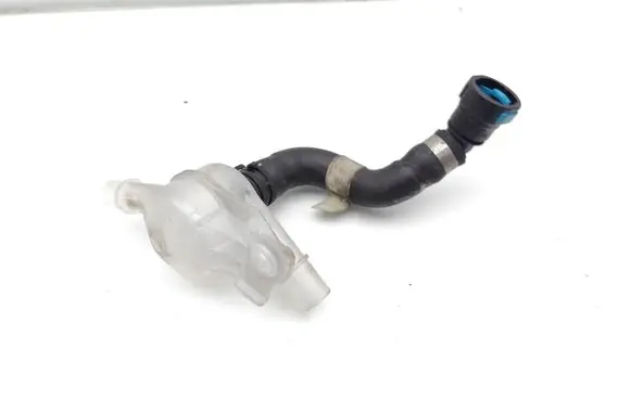 Jaguar I-Pace Electric car engine cooling hoses/pipes M9D38D202AA