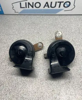 BMW 5 E39 Horn signal 703881157