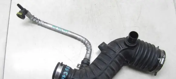 Nissan Pulsar Air intake hose/pipe