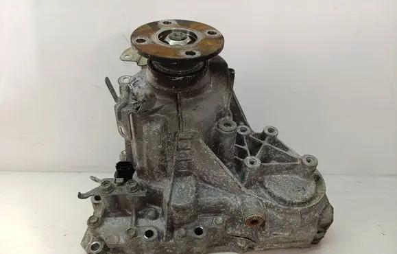 Infiniti Q50 Gearbox transfer box case 5980796