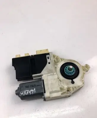 Citroen C5 Front door window regulator motor 9649304480