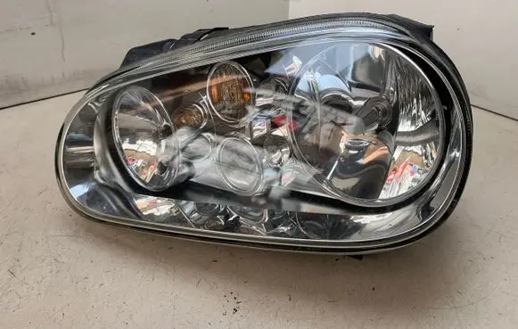 Volkswagen Golf IV Headlight/headlamp 1J1941015B 67742010 04CCR02A011B